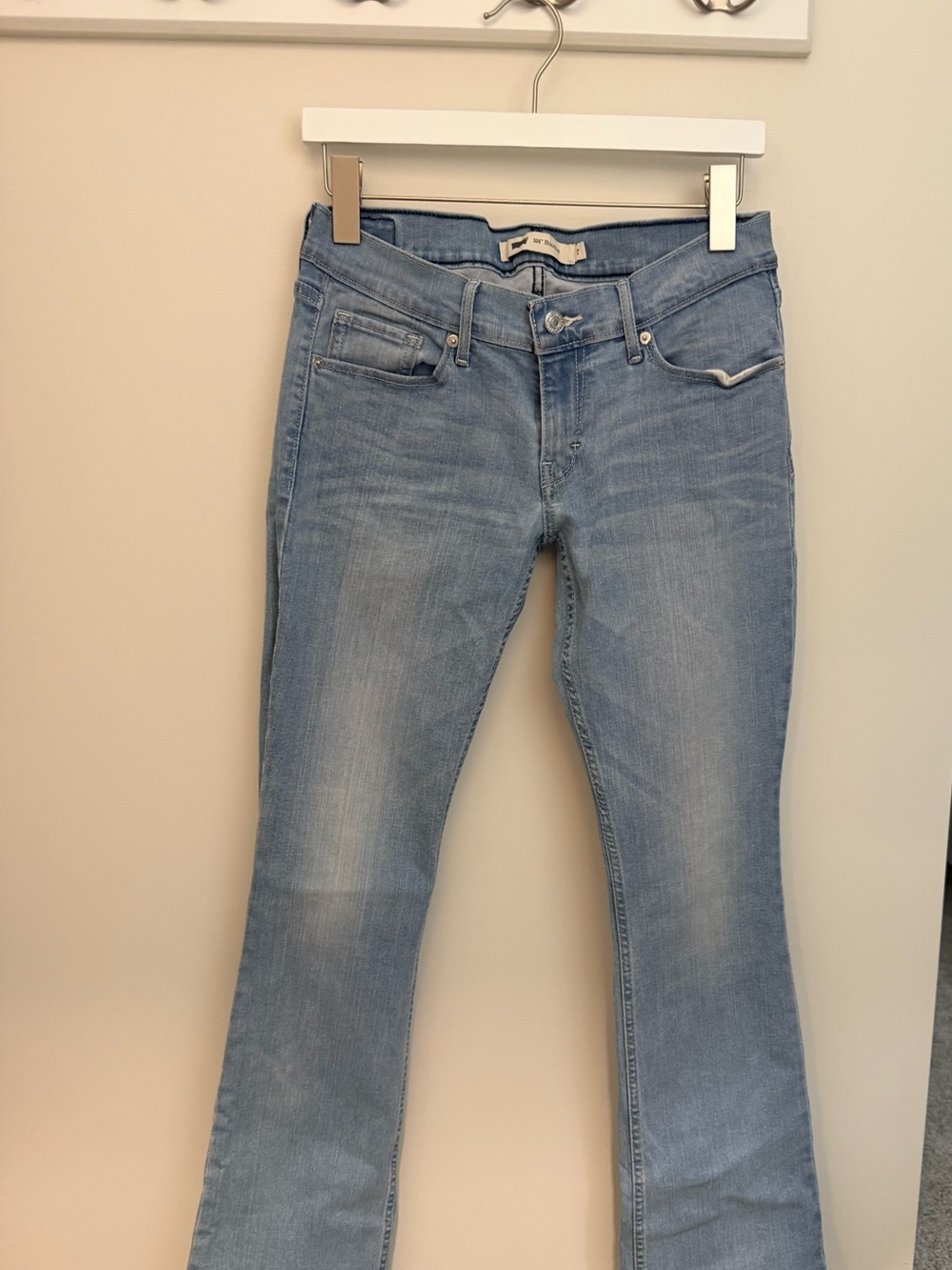 Light Wash Women's Jeans - Classic Flare
